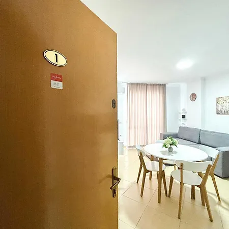 High 1186 Apartment *