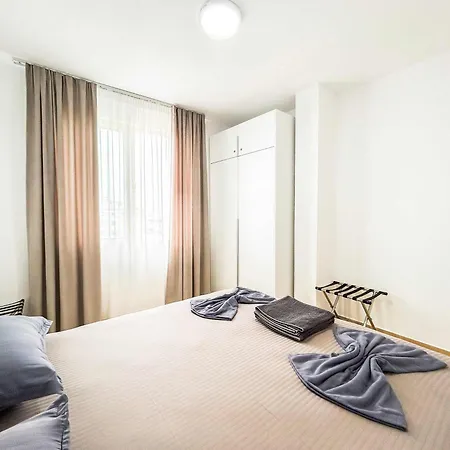 High 1186 Apartment Durres