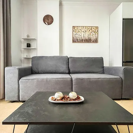 High 1186 Apartment *